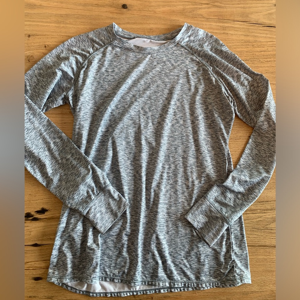 Warm Essentials Heather Gray Long Sleeve Tee Shirt Women’s Large‎ Preloved